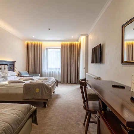 Hotel Marion & - Renovation - Rooms, Area, Swimming Pool, Reception, Restaurant, Lounge Bar, Hookah Bar, Children's Room, Parking, And Breakfast Included In The Price Bukovel