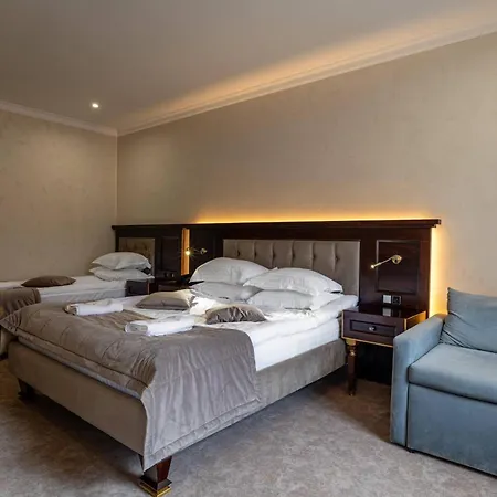 Marion Spa: Mountain View Retreat With Wellness Facilities 4*