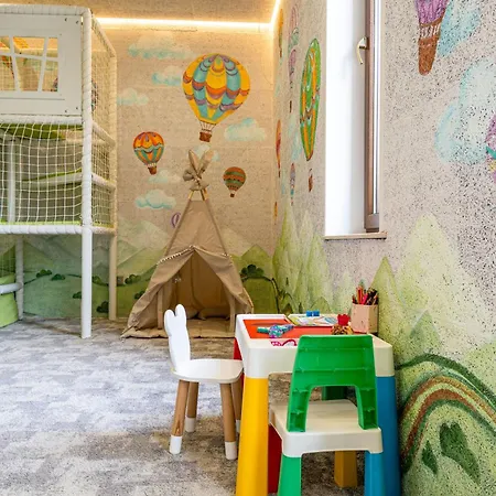 Marion & - Renovation - Rooms, Area, Swimming Pool, Reception, Restaurant, Lounge Bar, Hookah Bar, Children's Room, Parking, And Breakfast Included In The Price 4* Bukovel