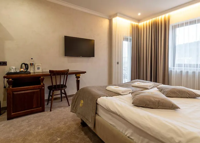 Marion & - Renovation - Rooms, Area, Swimming Pool, Reception, Restaurant, Lounge Bar, Hookah Bar, Children's Room, Parking, And Breakfast Included In The Price 酒店